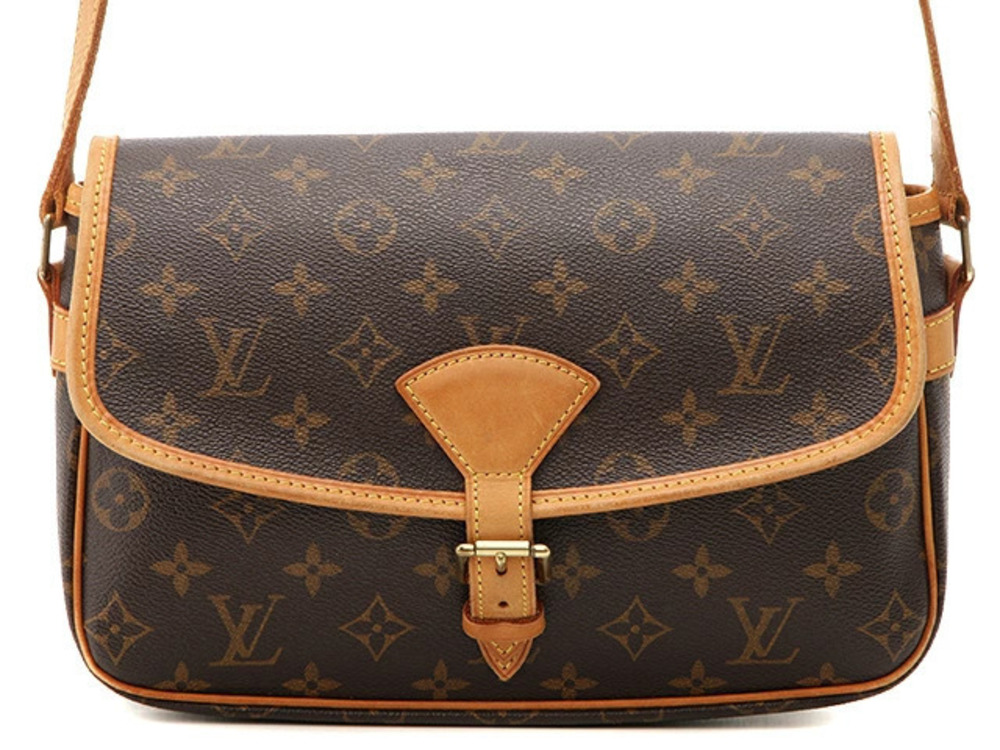 LOUIS VUITTON Sologne Monogram Bag
